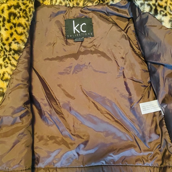 Girls Leopard Coat Large - Picture 7 of 10